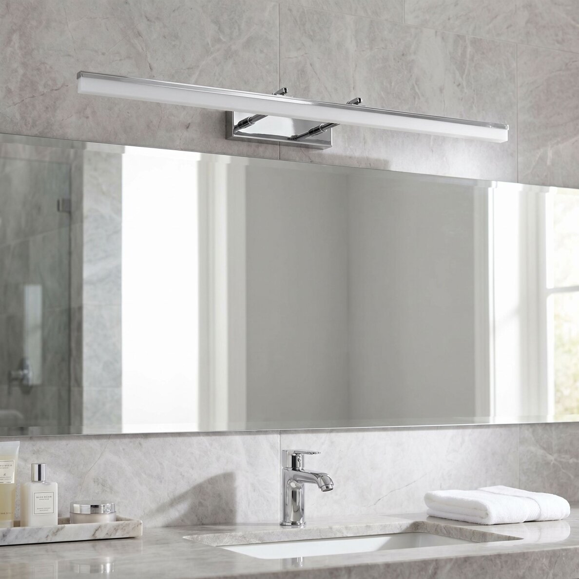 Vonios sieninis LED šviestuvas APP1871-1W 80cm CHROME 1