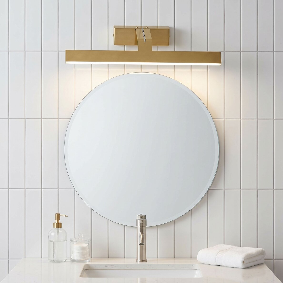 Vonios sieninis LED šviestuvas SWE007-1W 43cm BRUSH GOLD 1 Vonios sieninis LED šviestuvas SWE007-1W 43cm BRUSH GOLD 1