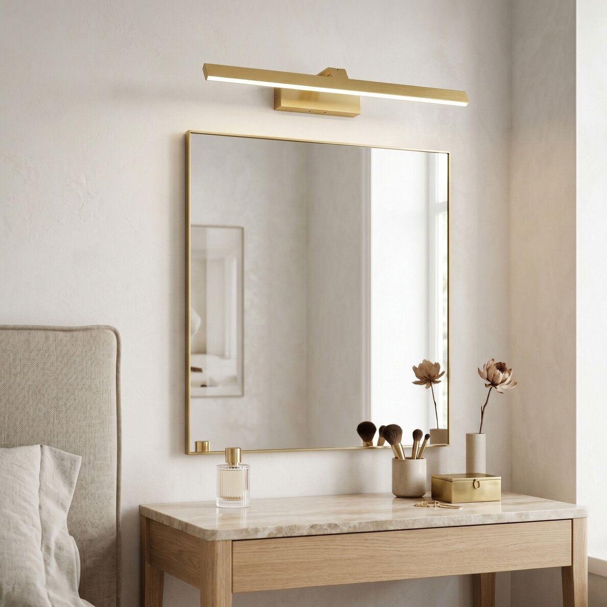 Vonios sieninis LED šviestuvas SWE008-1W 58cm BRUSH GOLD 5 Vonios sieninis LED šviestuvas SWE008-1W 58cm BRUSH GOLD 5